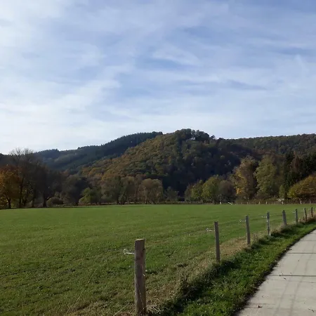 Alojamento de Acomodação e Pequeno-almoço Vallee De L'ourthe *